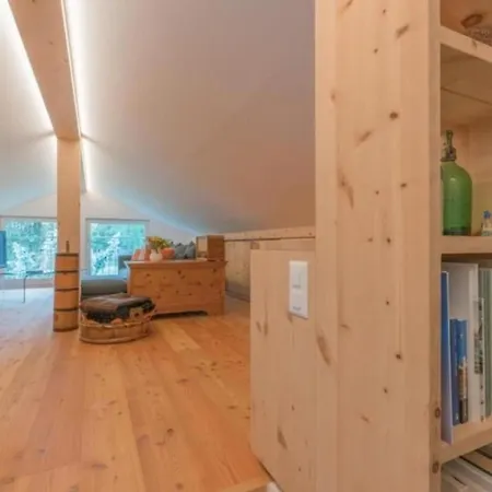 Chesa Lagrev 1 בית נופש *