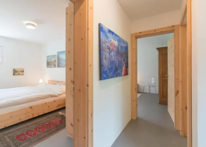 Semesterbostad Chesa Lagrev 1