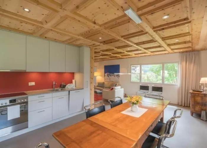 Semesterbostad Chesa Lagrev 1 *